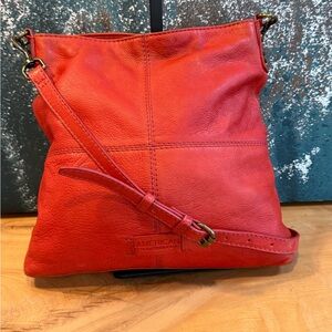 American Leather Co. Virginia Feed Crossbody - Tandoor Color